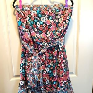 Strapless chiffon dress